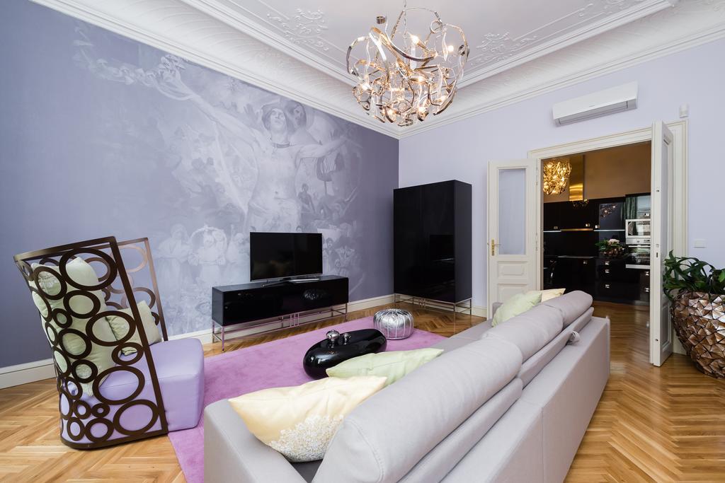 Grand Central Residence By Tkc Prague